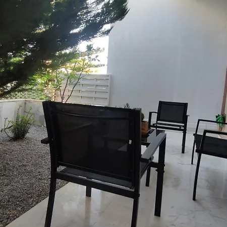 Jasmine Garden - Yard * 레팀노