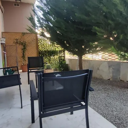 Appartement Jasmine Garden - Yard *